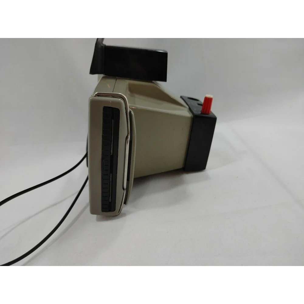 Polaroid brand model