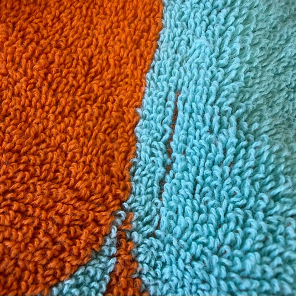 Costco Ogee Striped 100% Cotton Oversized Beach Towel Bright Colorful 39x66 GUC