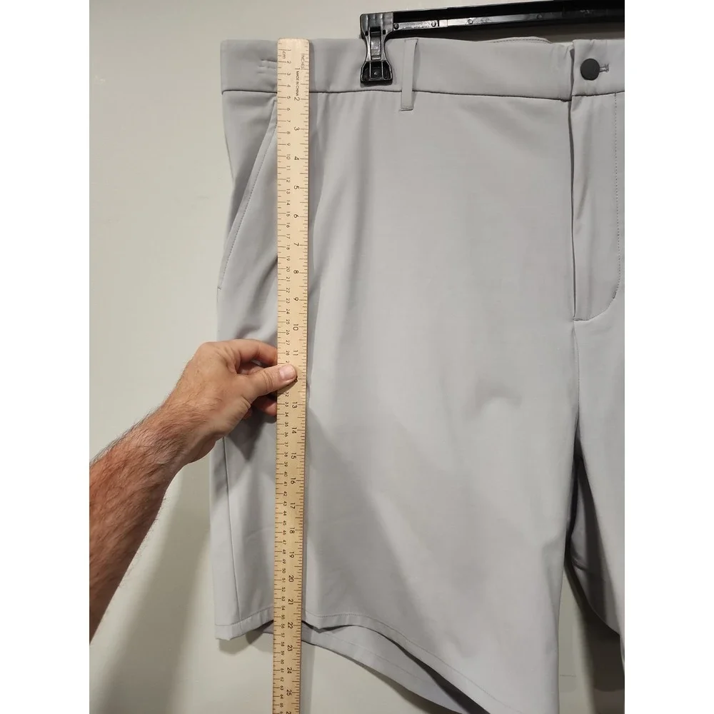 Johnnie-O NWT Mulligan Performance Shorts Mens 50 9