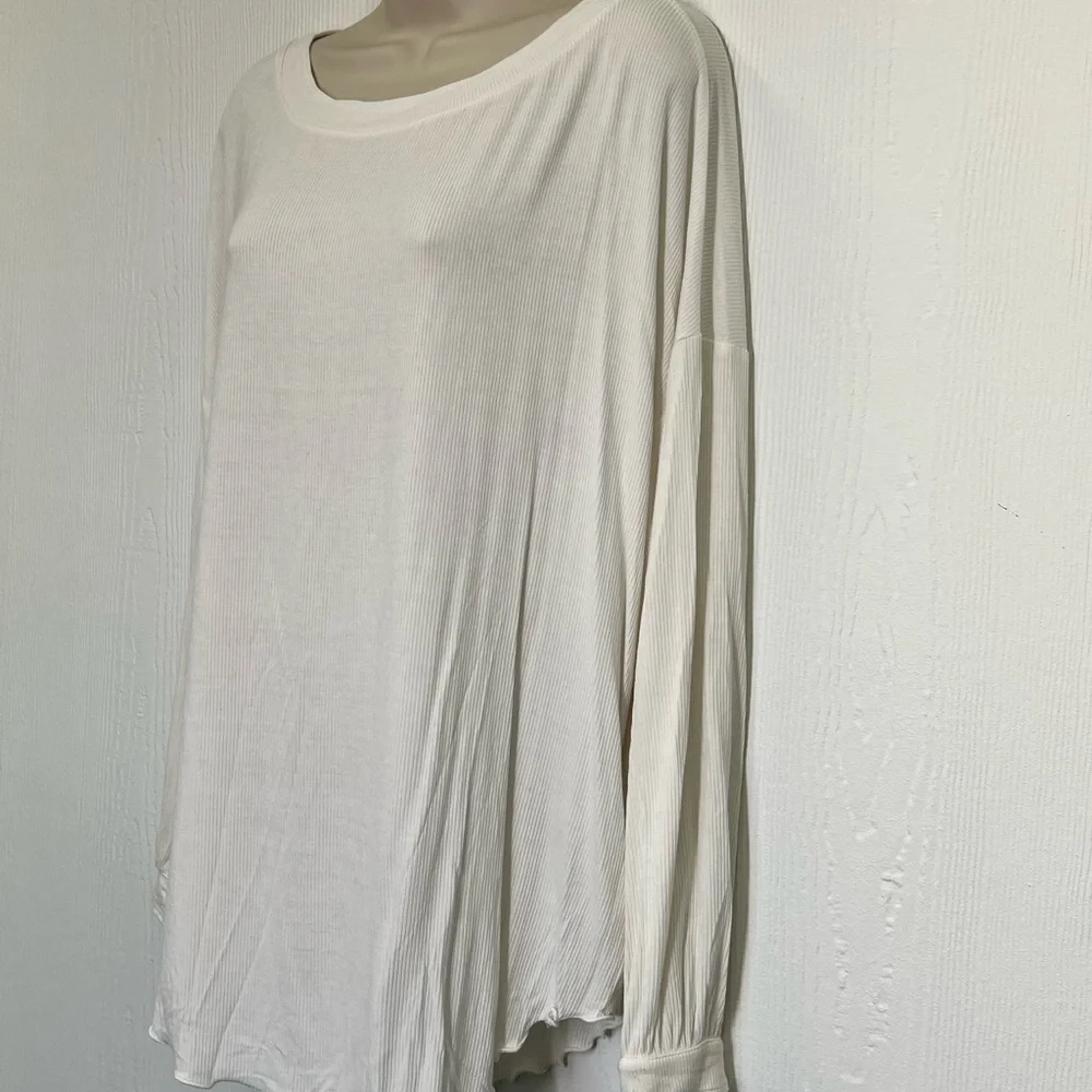 Free People - Shimmy Shake Ribbed Oversized Open Knot Back Blouse Size Small