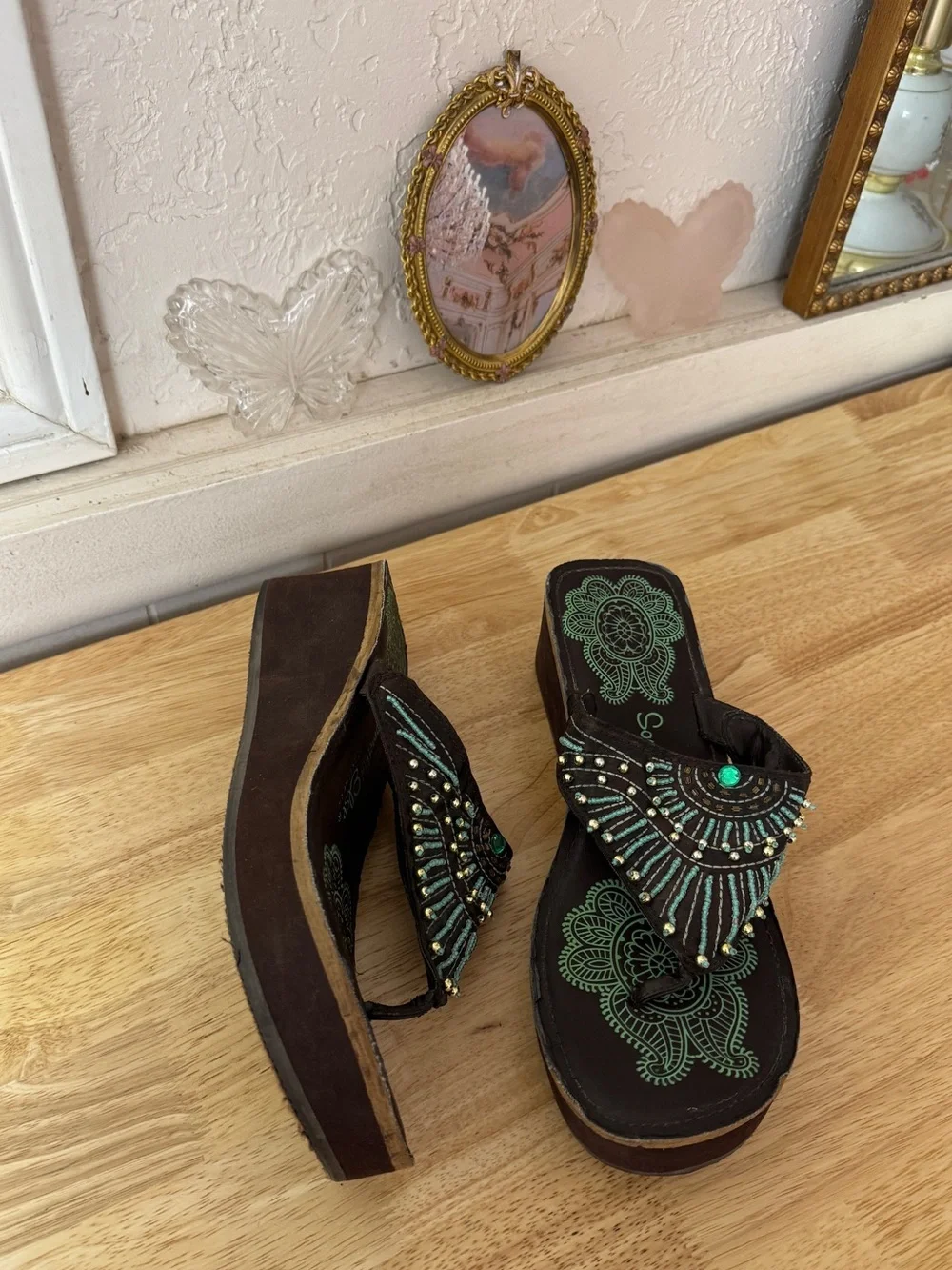 Skechers embellished platform