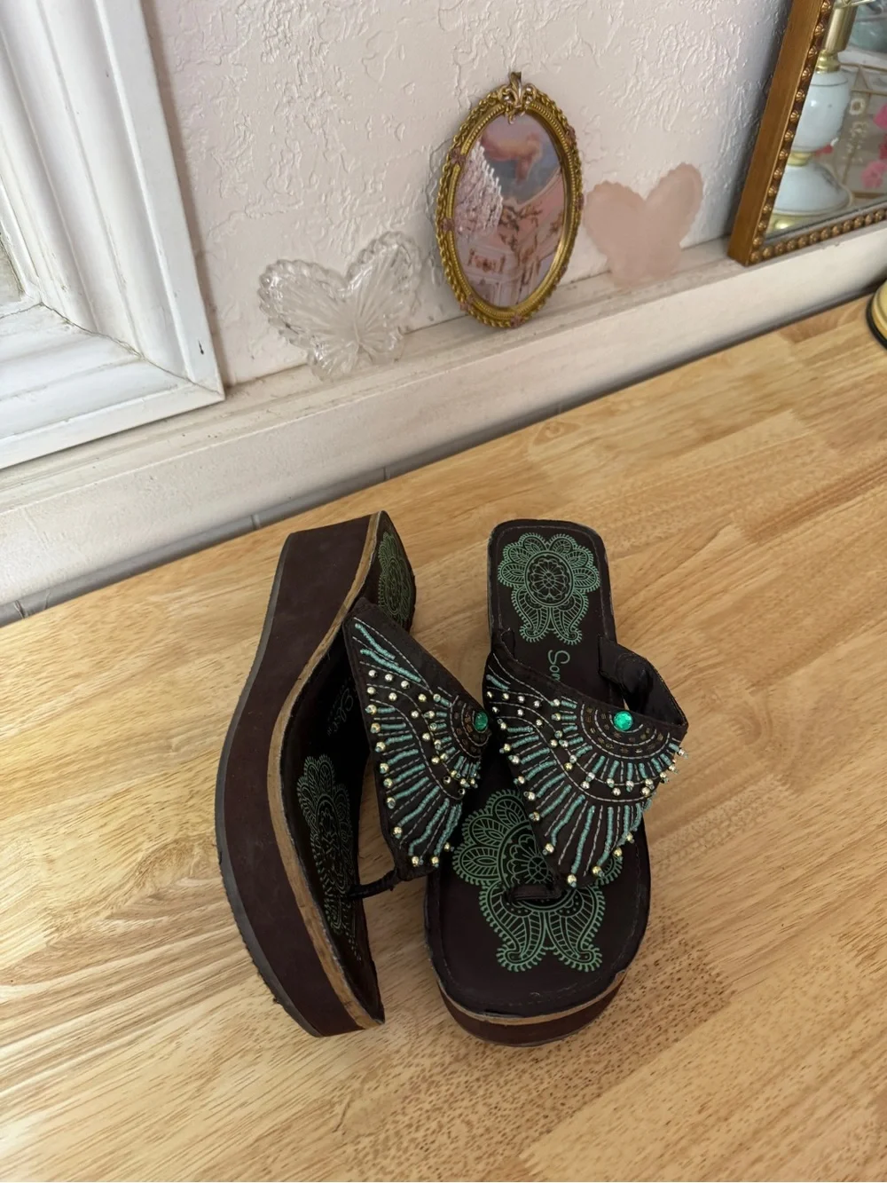 Skechers embellished platform