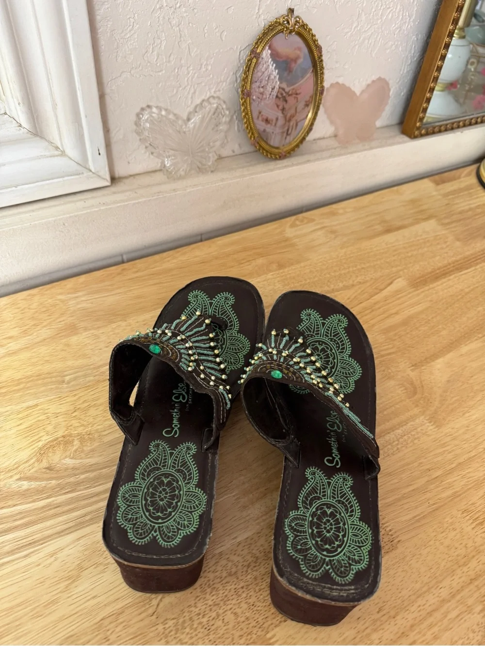Skechers embellished platform