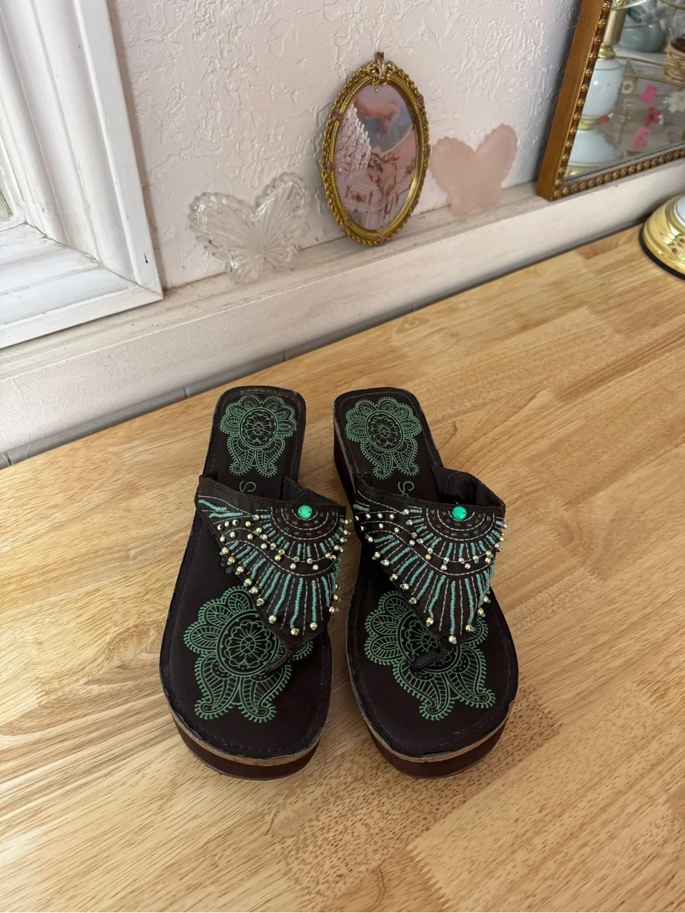 Skechers embellished platform