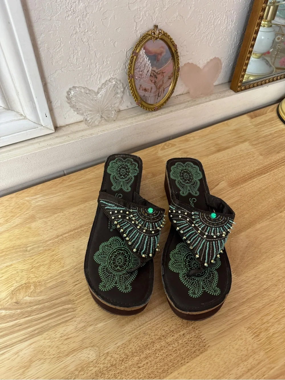 Skechers embellished platform