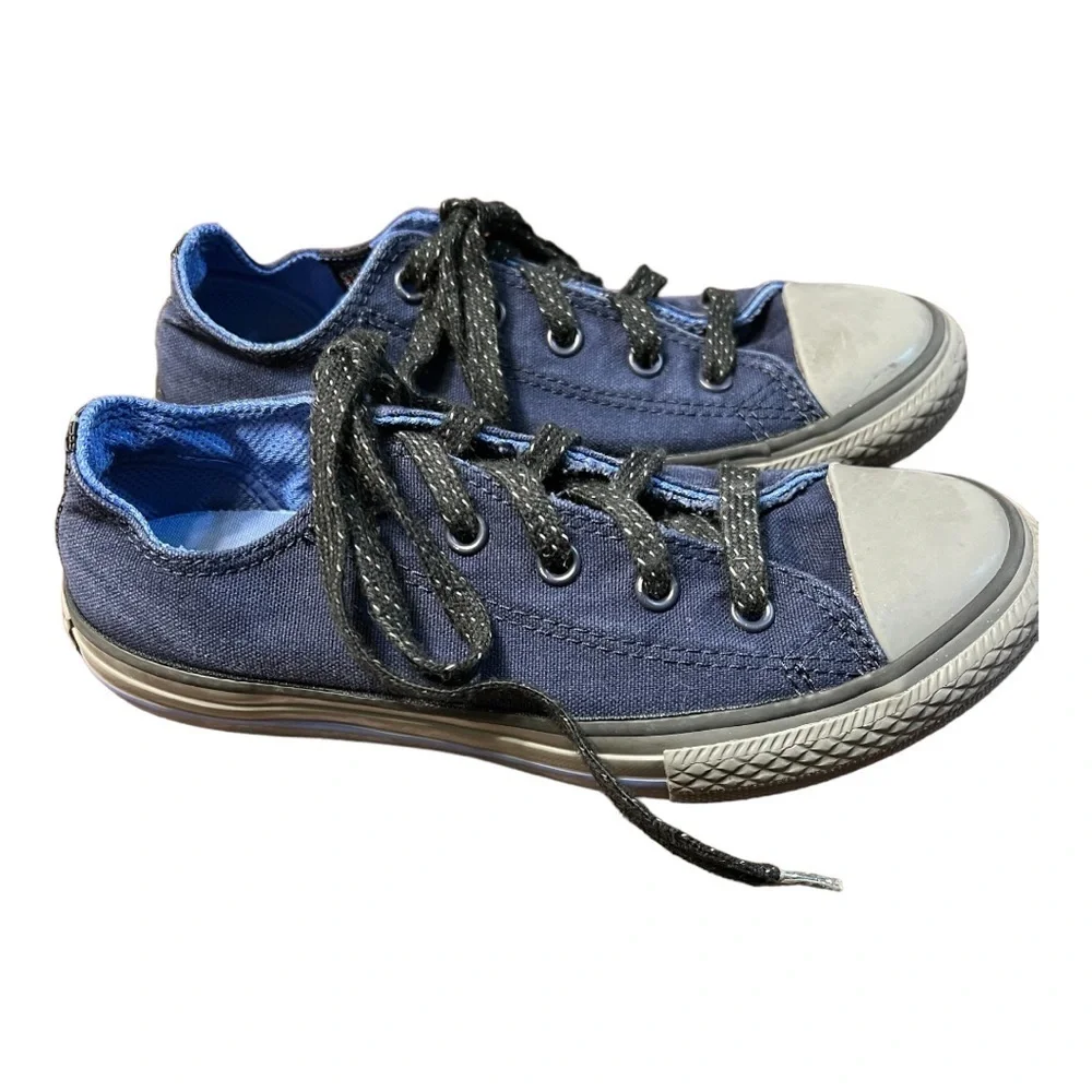 Converse blue grey