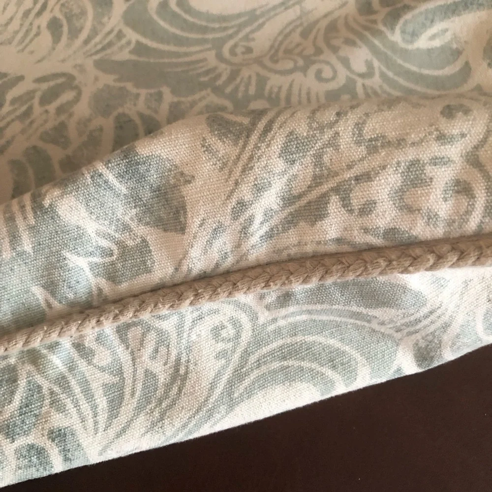 POTTERY BARN Pillow Cushion W/Down Insert Floral 20”