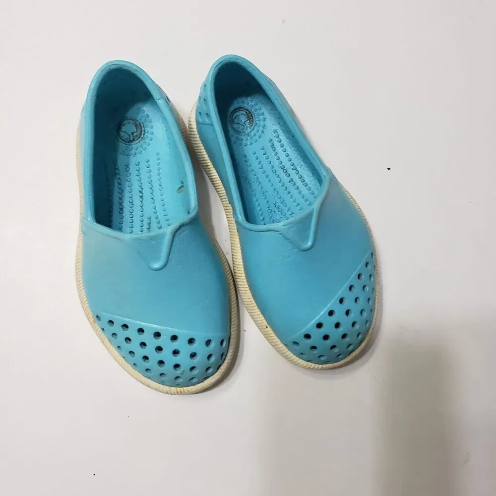 Native Kids Girl 5‎ Bright Blue Breathable Comfort Shoes Eyelet Details Water