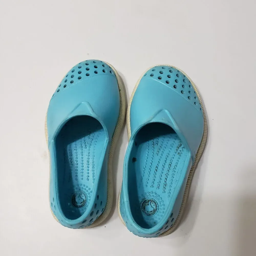 Native Kids Girl 5‎ Bright Blue Breathable Comfort Shoes Eyelet Details Water