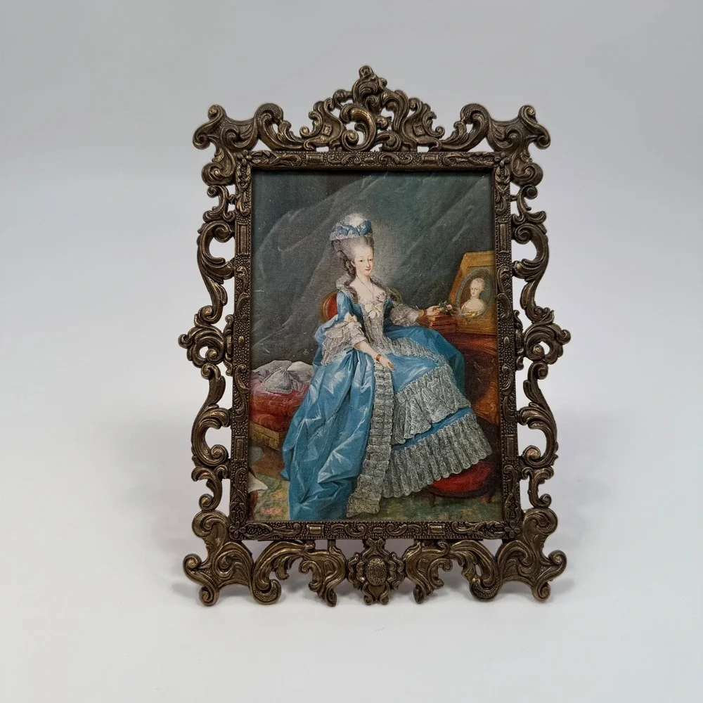 Vintage Ornate Brass Mid Century Italian Victorian Rococo Revival Picture Frame