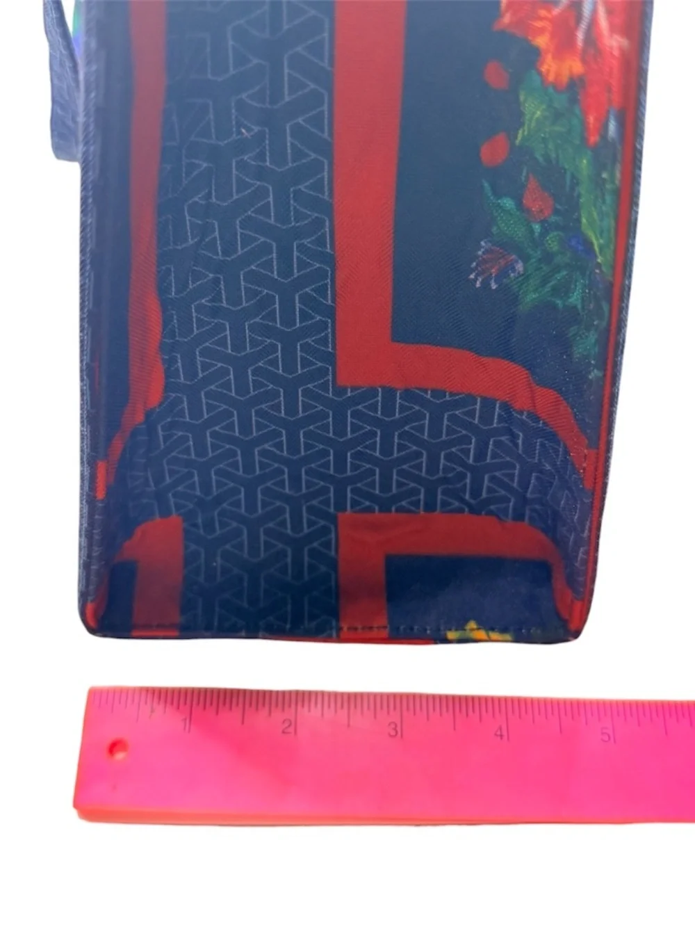 Unbranded tote bag