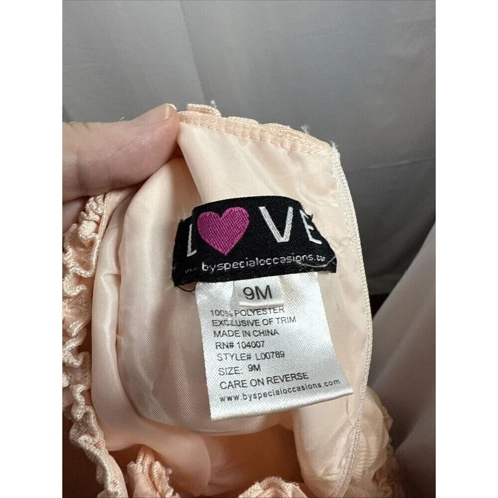 Love girls peach
