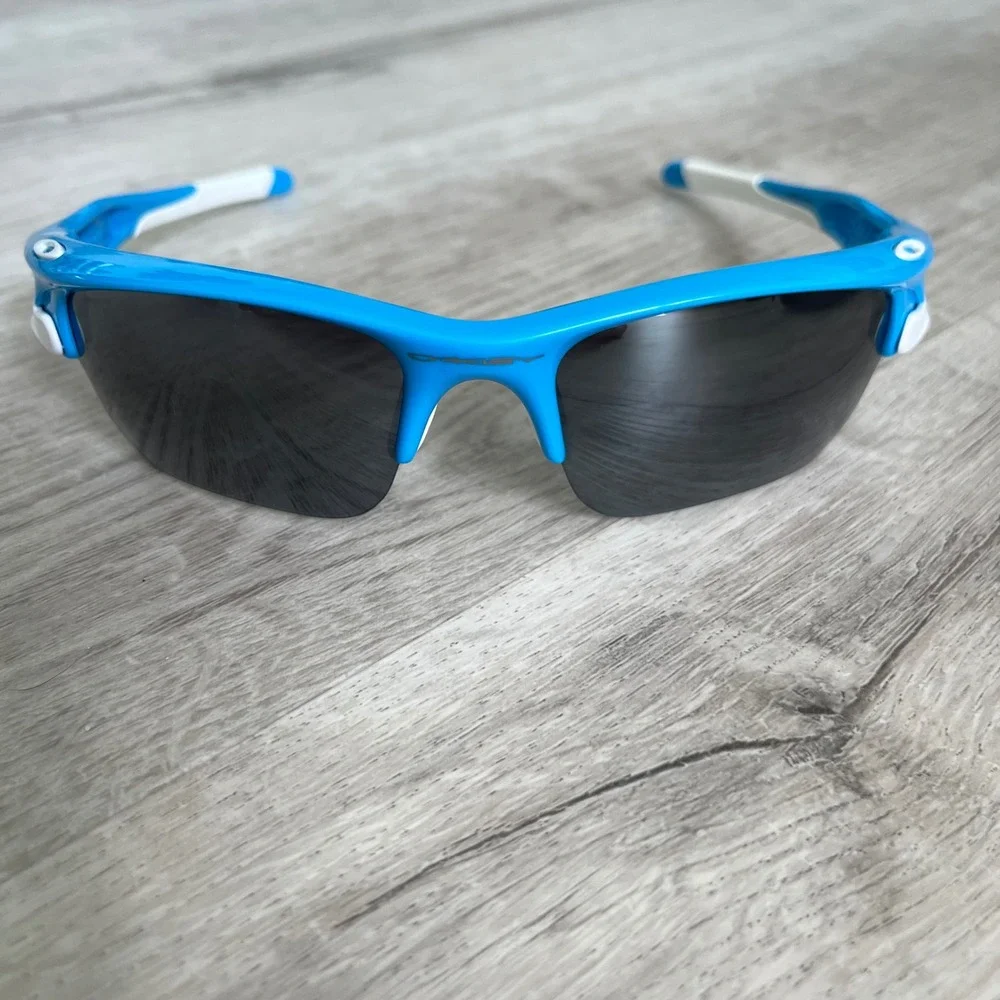 Oakley performance sport