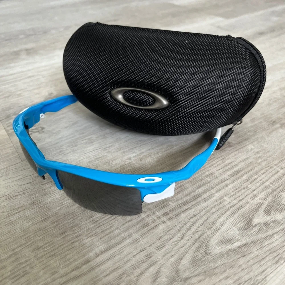Oakley performance sport