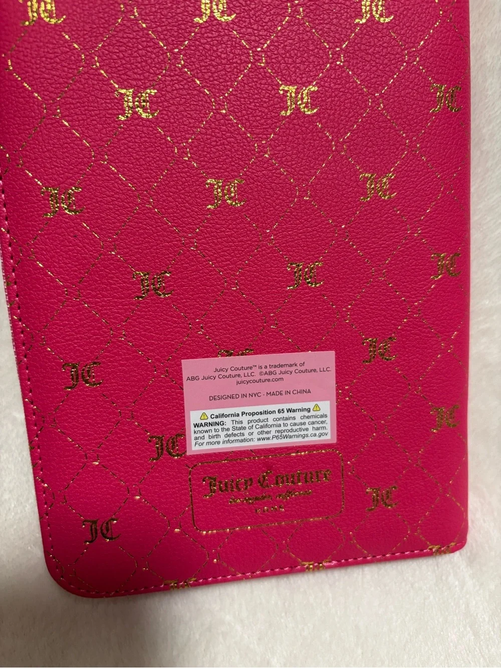 Juicy Couture 6” 9”