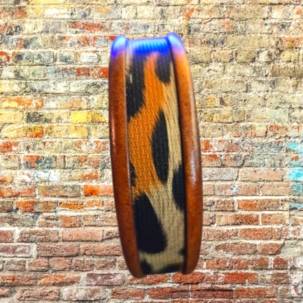 📣 2 Fashion Bold Animal Print Bracelets Leopard 🐆🦁 Size S/M Tiger 🐅🐯 Size L
