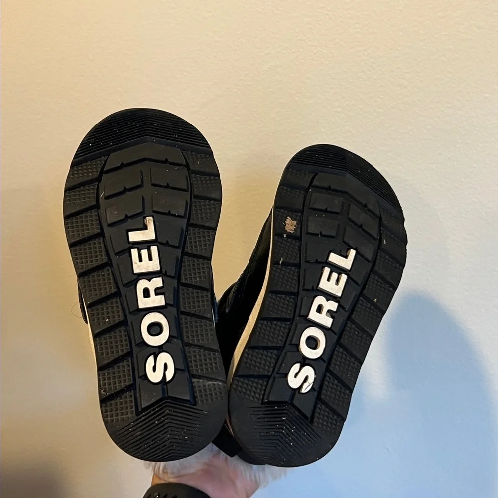 Sorel black winter