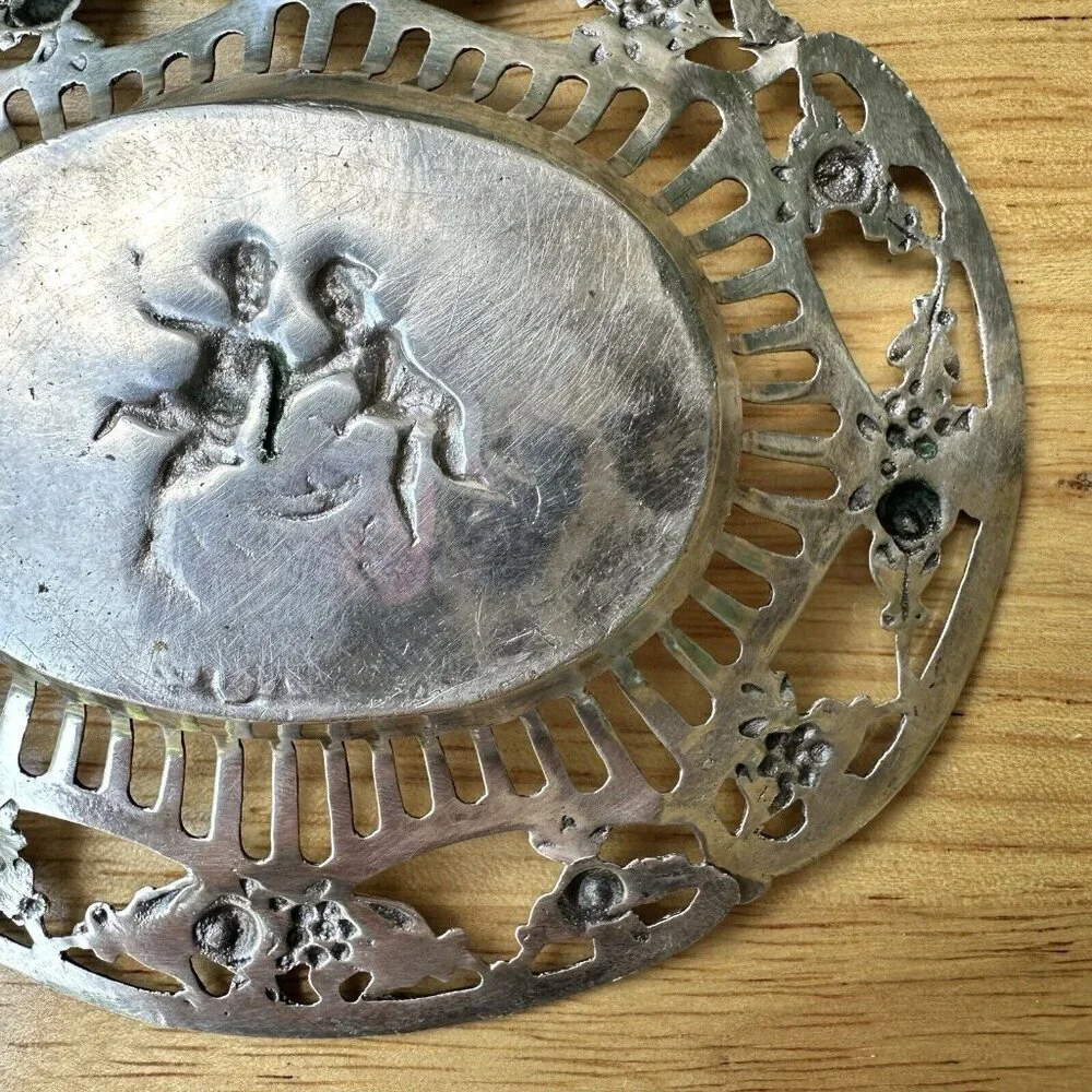 Artisan John Betjemann this antique