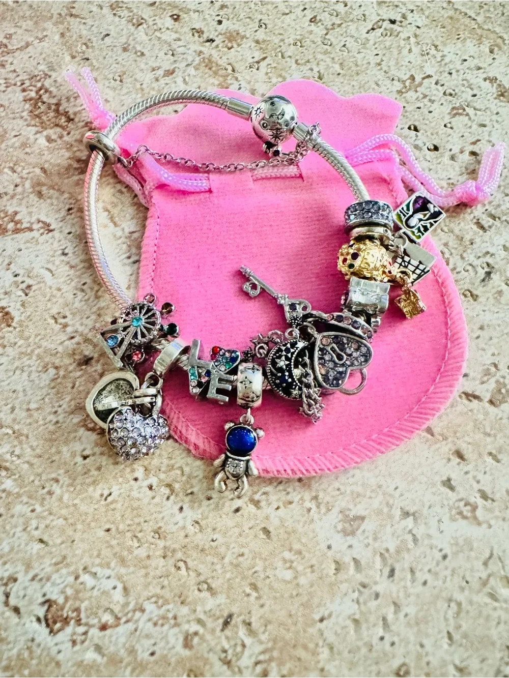 None pandora style