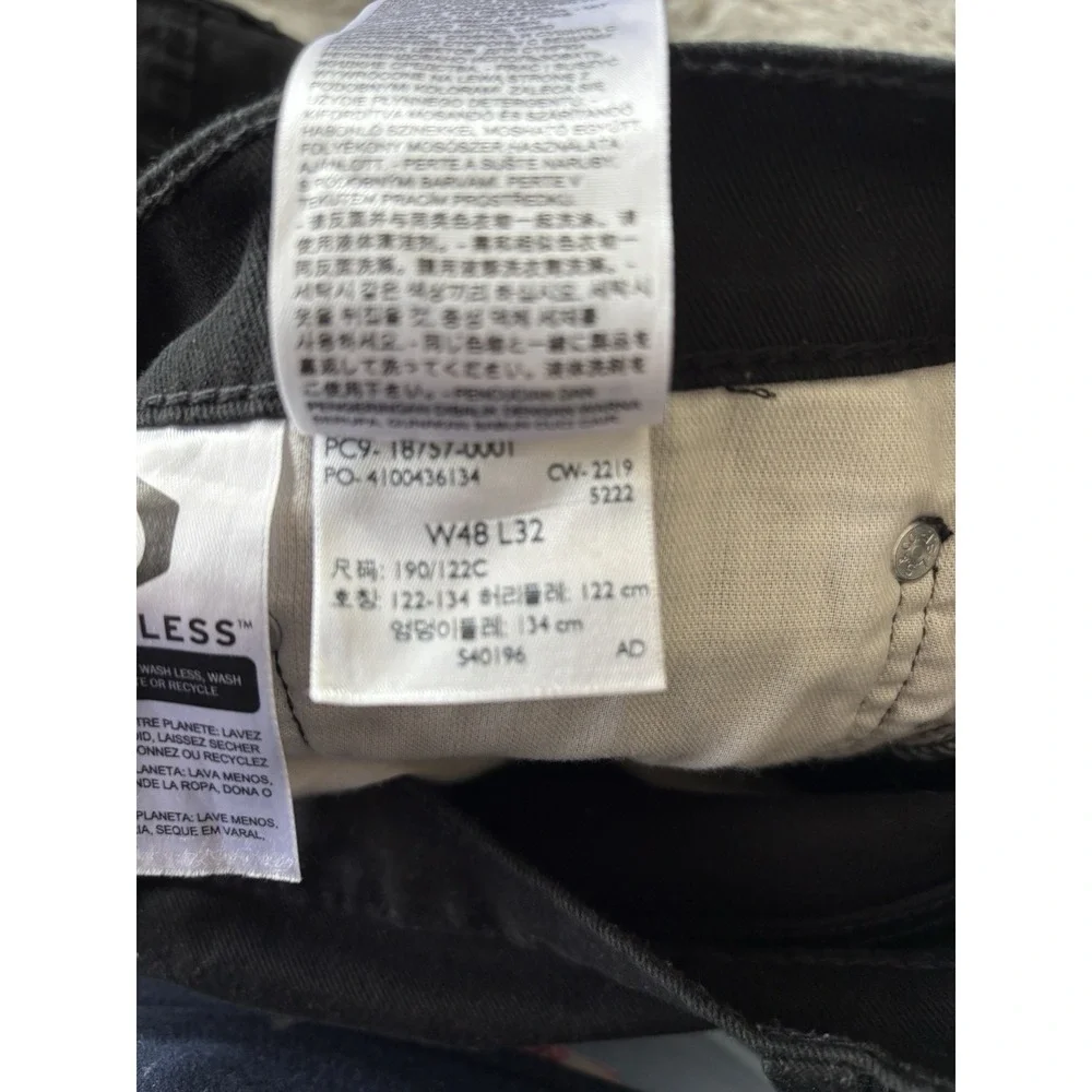 Levi's 541 mens jeans size 48x32 black straight‎ leg