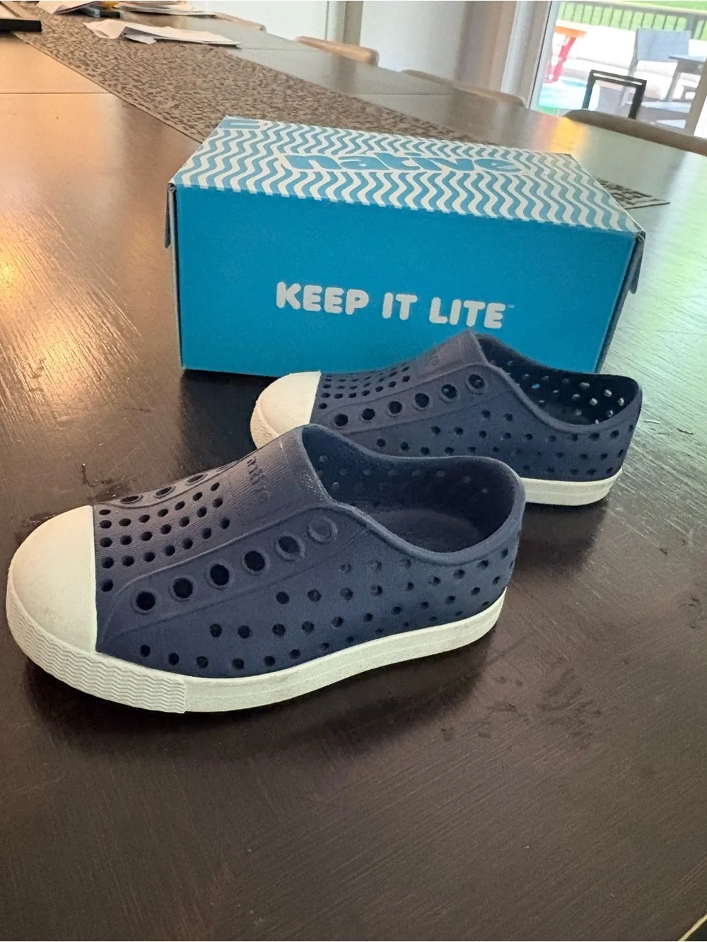 Native lightweight slip