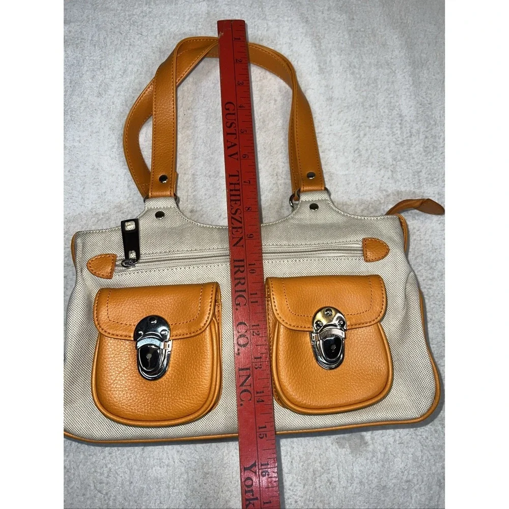The Unbranded Brand zipper hobo