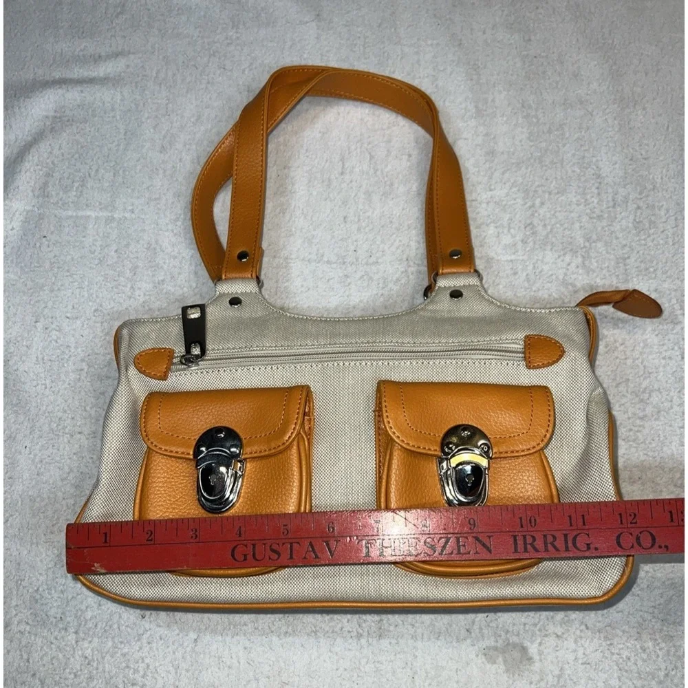 The Unbranded Brand zipper hobo