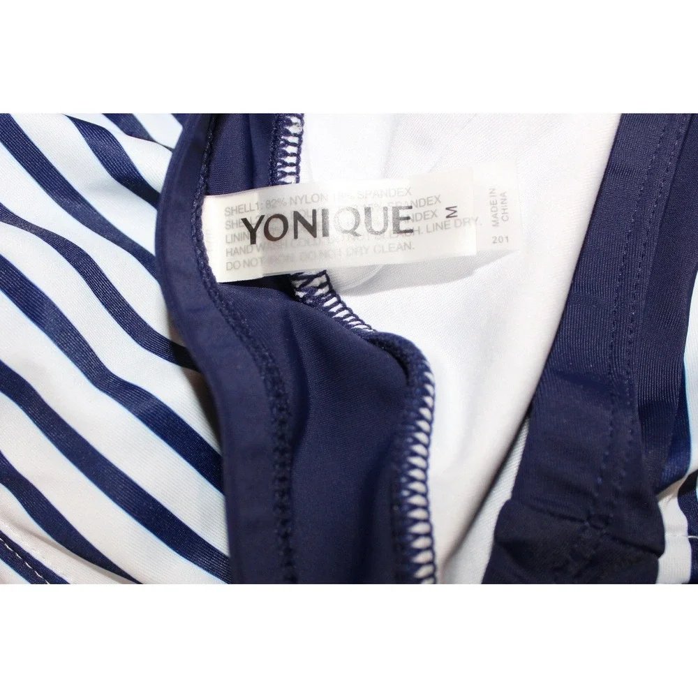 Yonique three piece