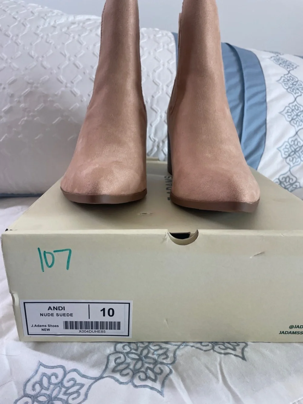 J. Adams everyday nude box