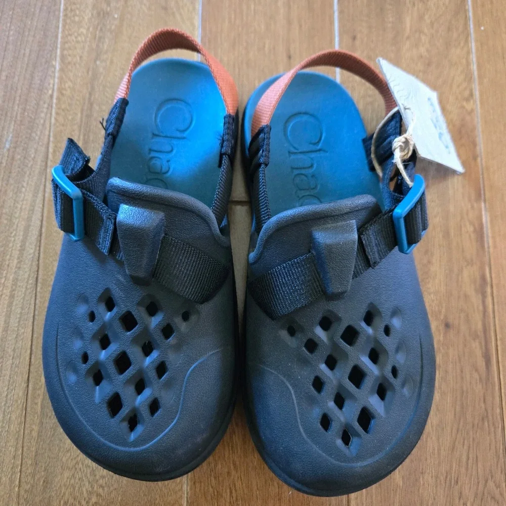 Chaco feet wear ladder