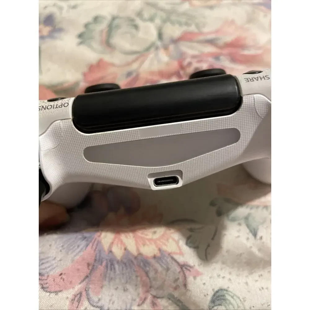 PlayStation 4 Wireless Controller DualShock 4 Glacier White CUH-ZCT2U Untested