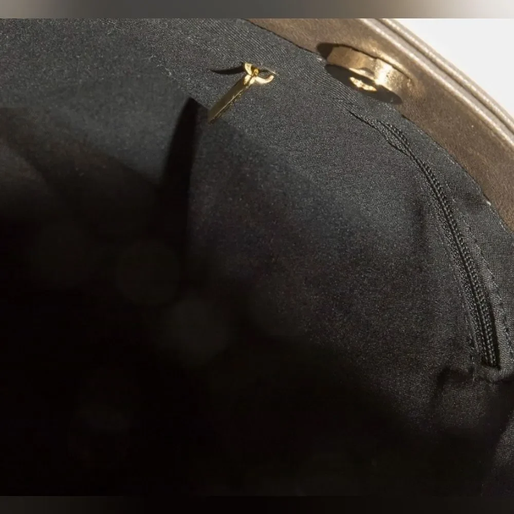 Private Label fame studded