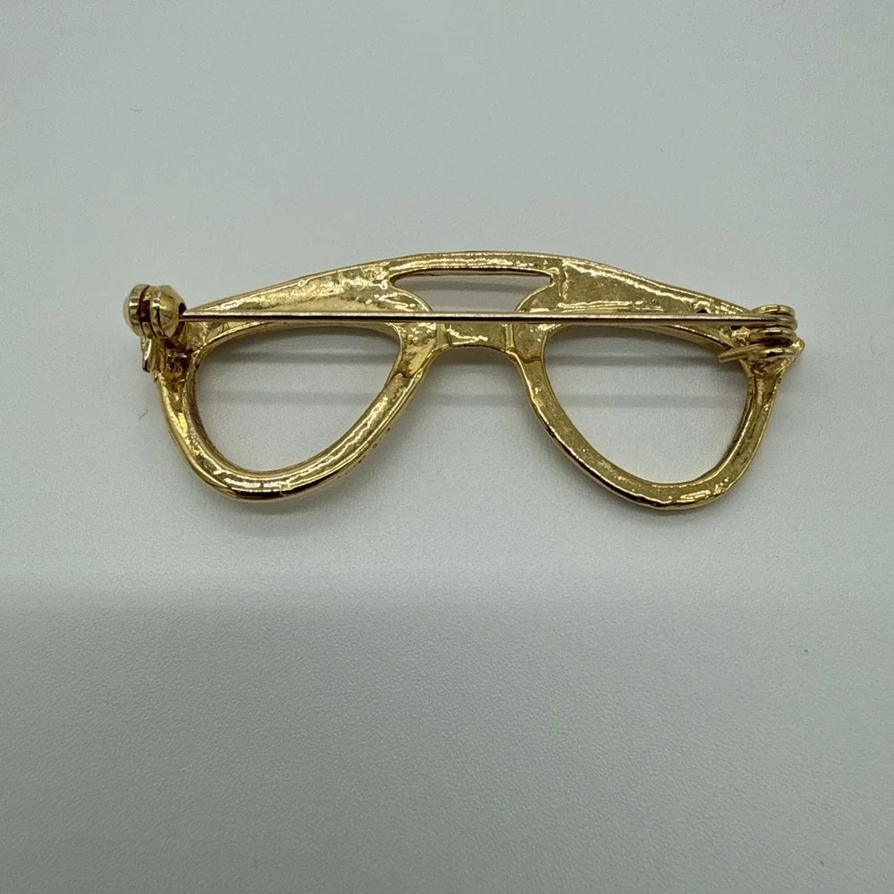 N/A vintage brooch