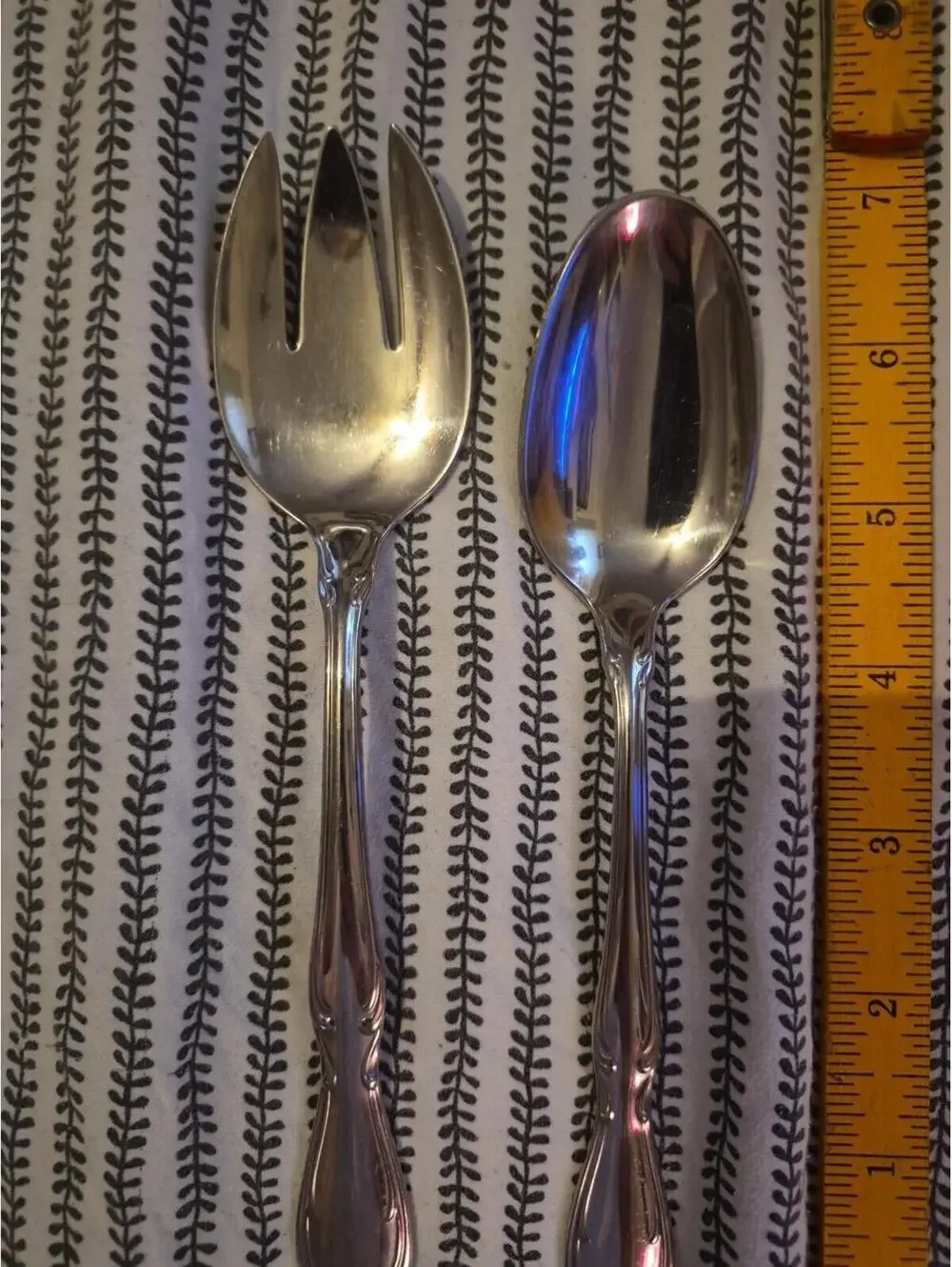 Rogers Cutlery Co. Stainless USA, IS, Serving Fork 7.5