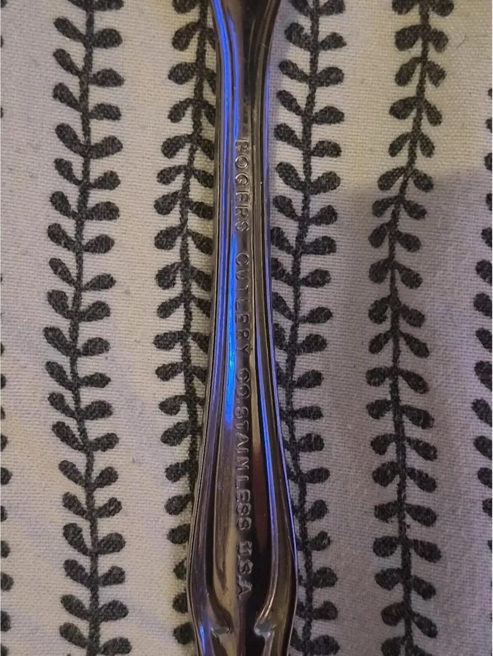 Rogers Cutlery Co. Stainless USA, IS, Serving Fork 7.5