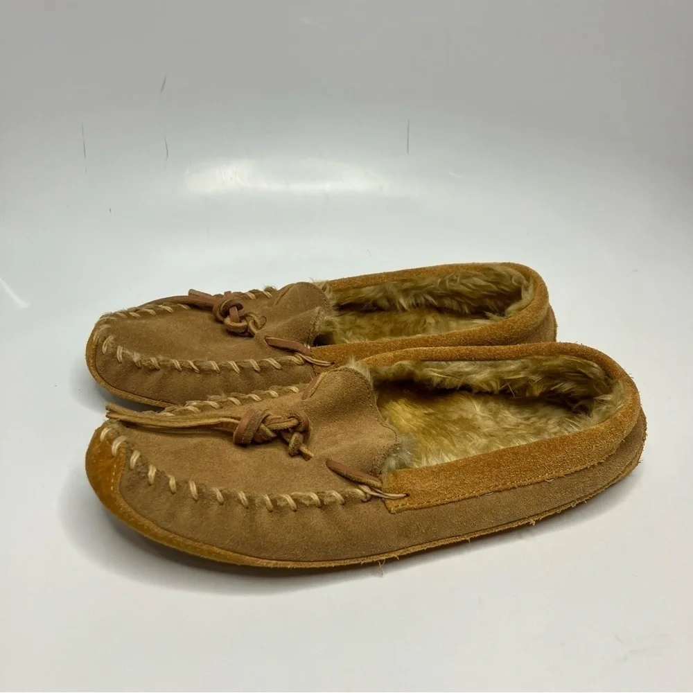 L.L. Bean bean neutral or