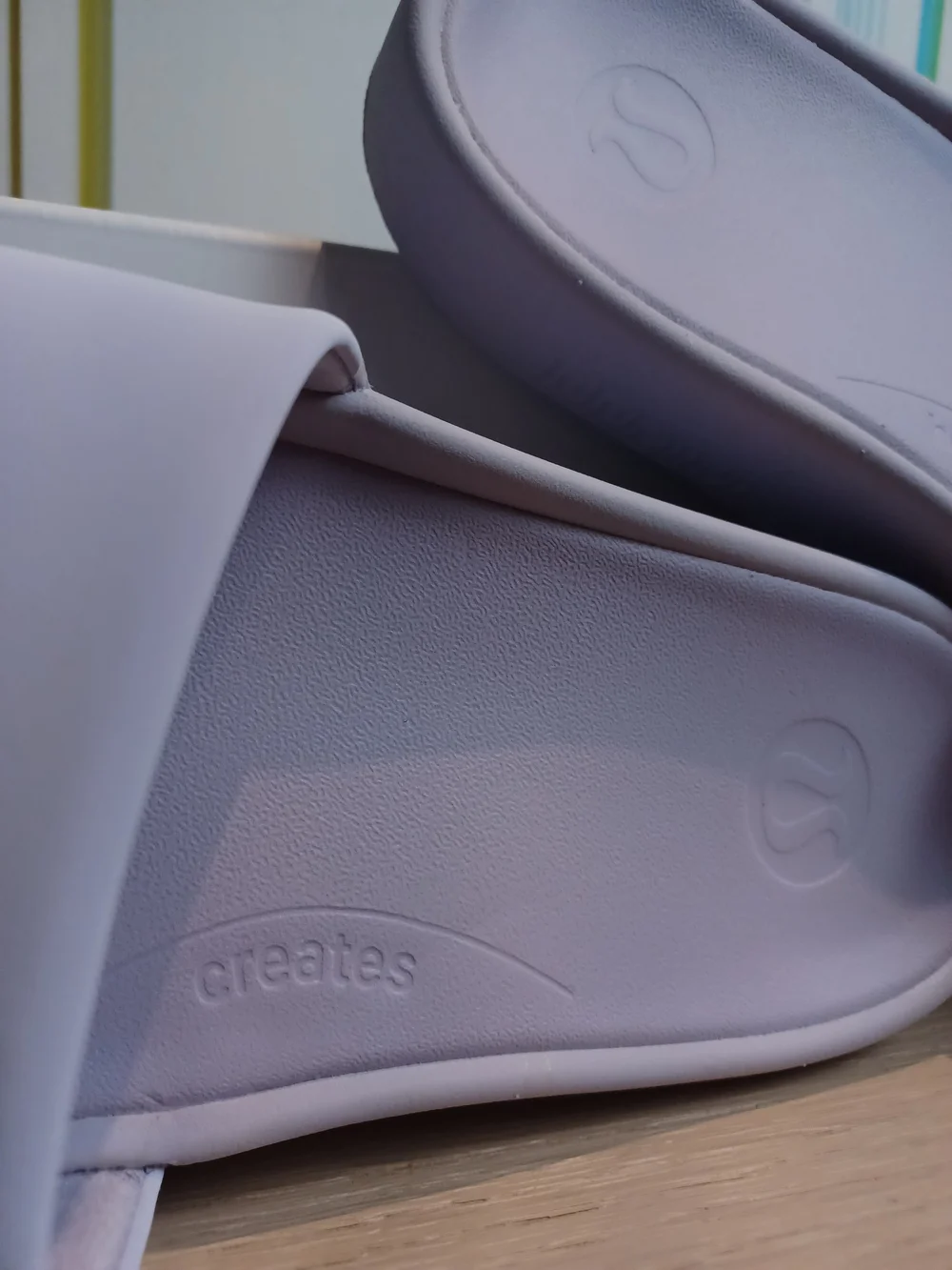 Luluemon Women's Restfeel Slide in BSFL/BSFL