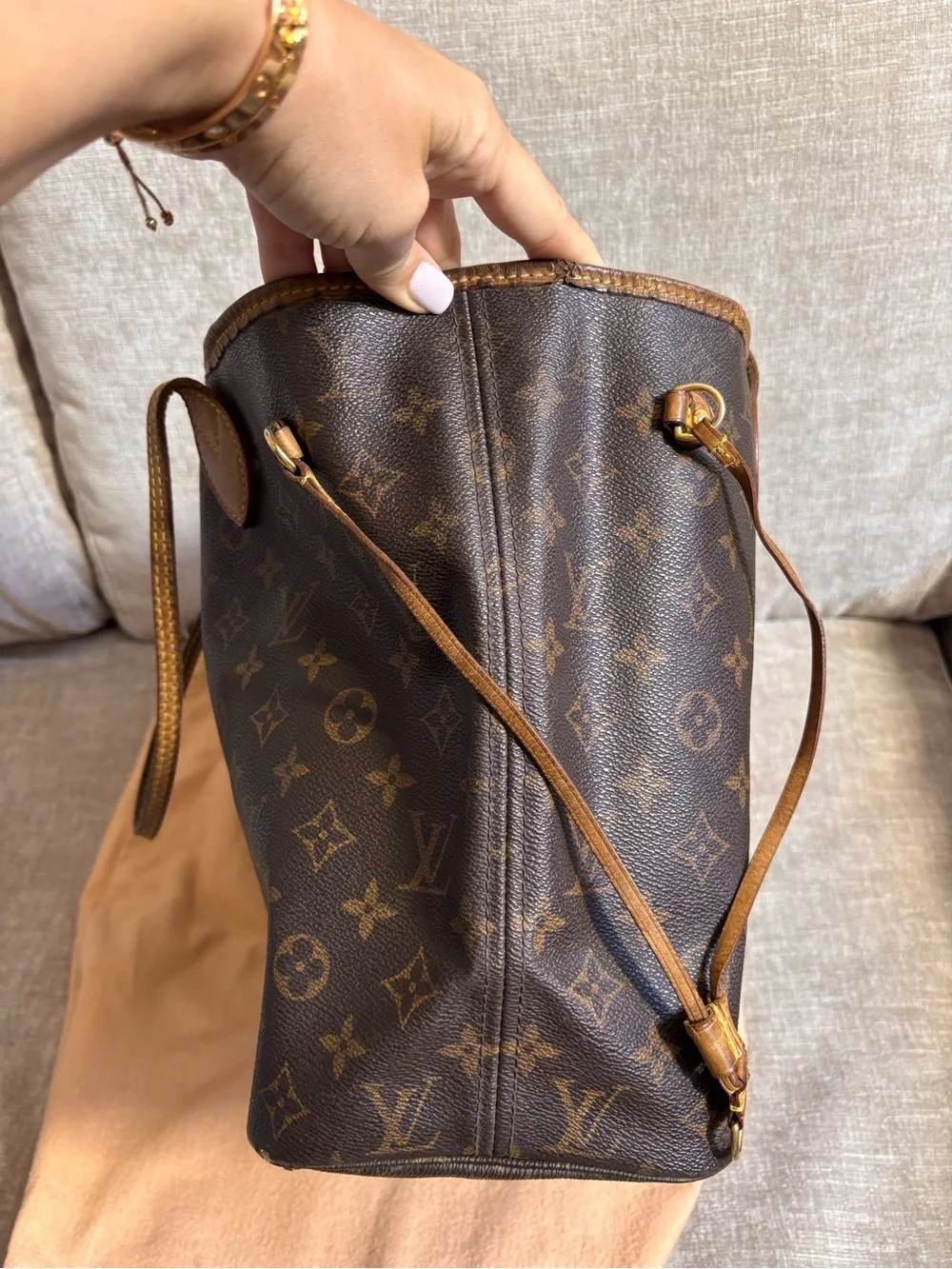 Authentic Louis Vuitton Neverfull MM beige tote
