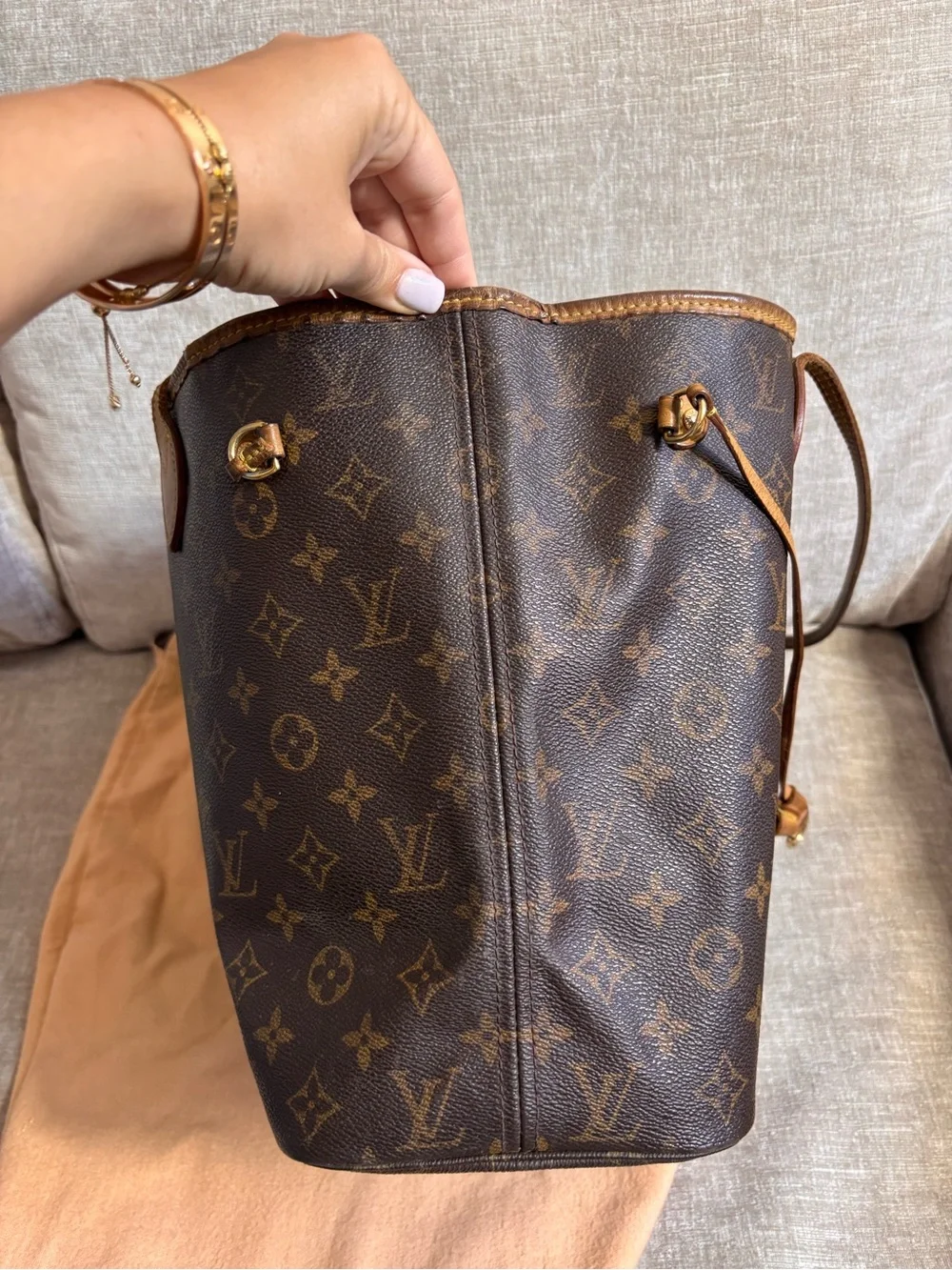 Authentic Louis Vuitton Neverfull MM beige tote