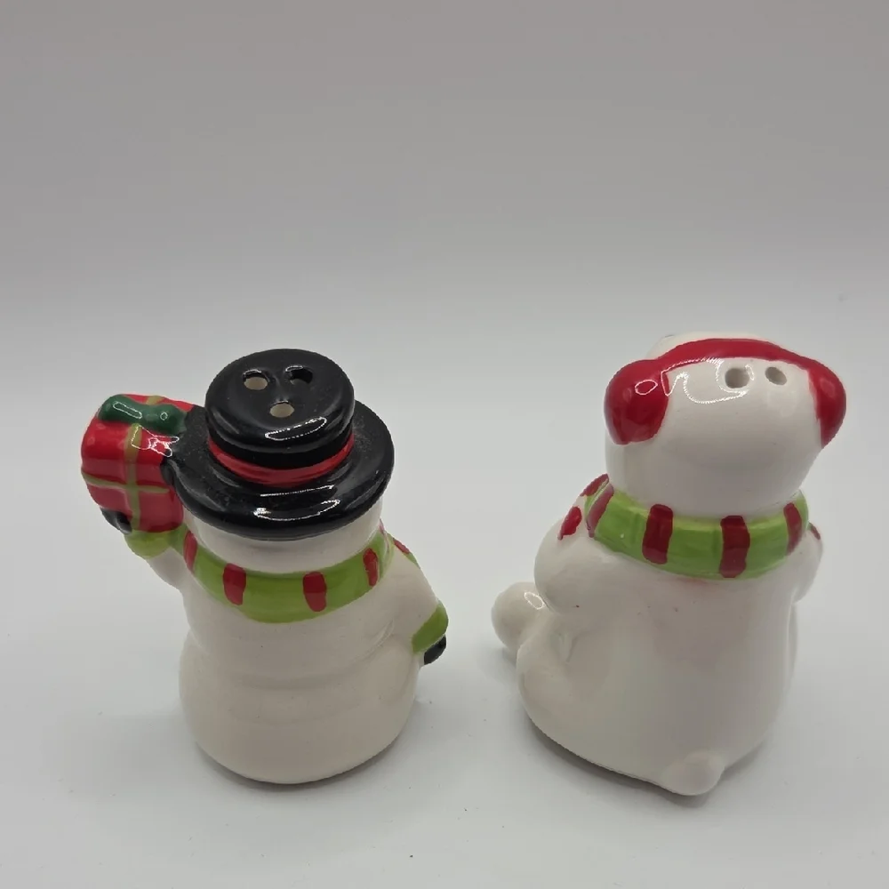 Source Unknown salt pepper