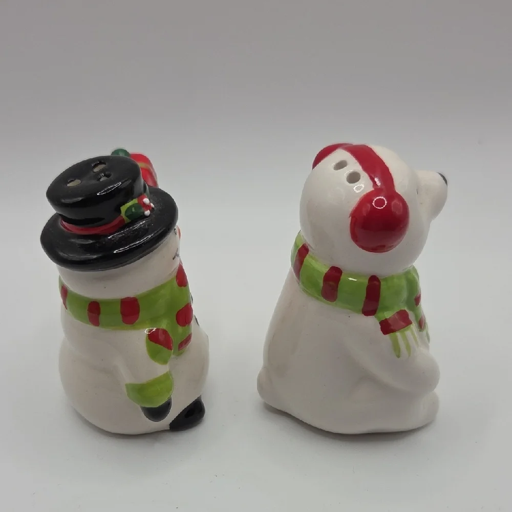 Source Unknown salt pepper