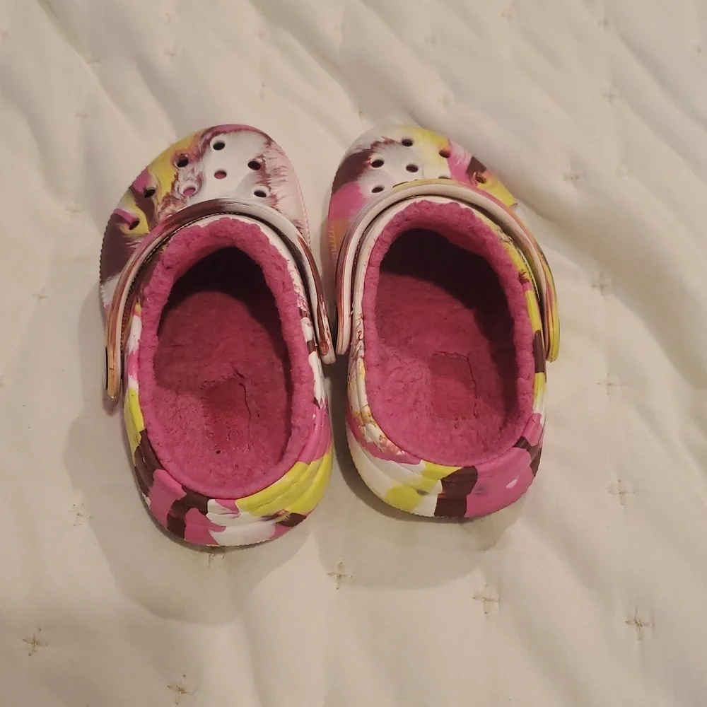 CROCS touch adding