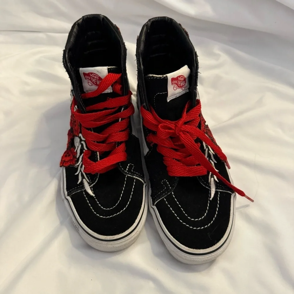 EUC Vans Custom “Frozen Rose” Embroidered High-top Sk8hi W7/M5.5