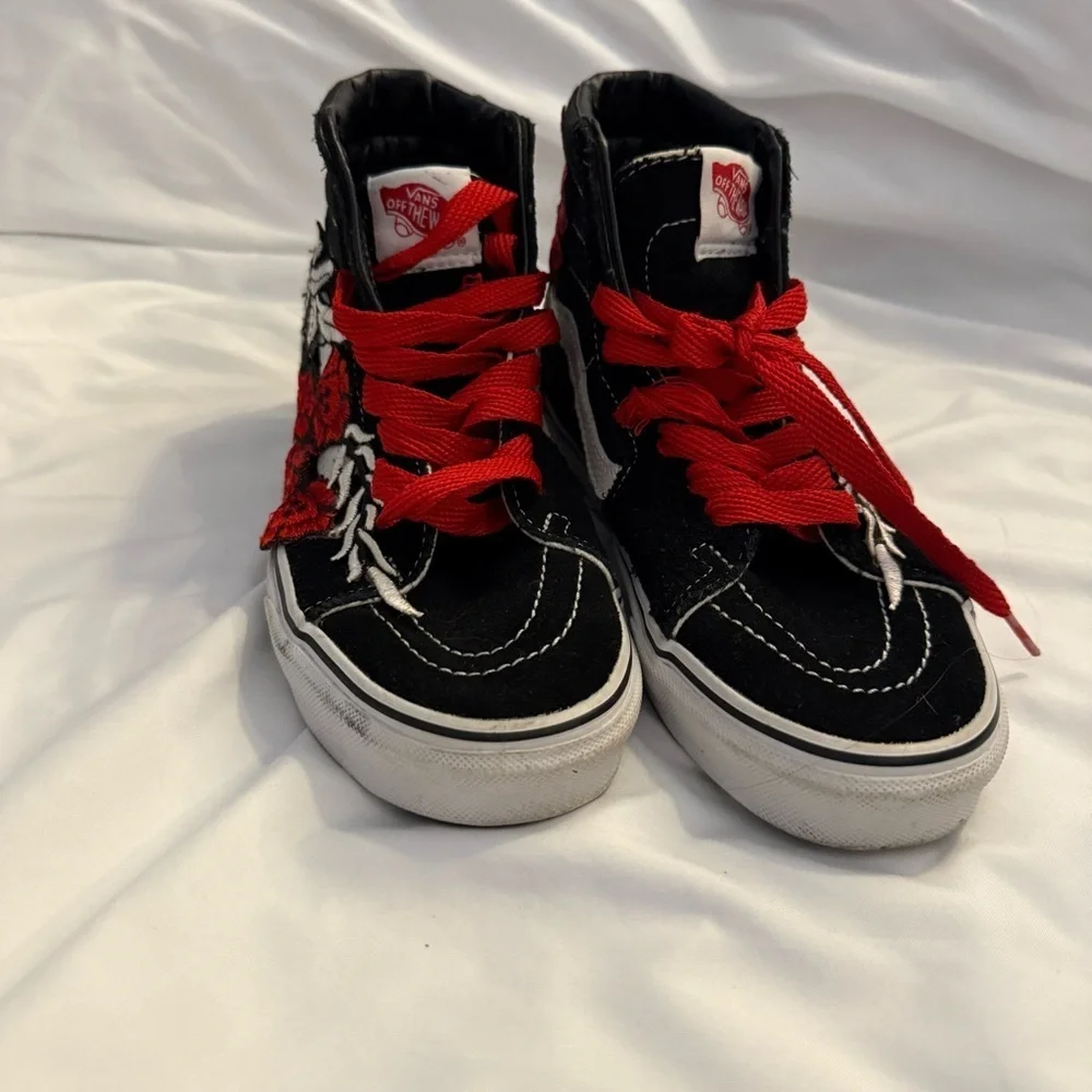 EUC Vans Custom “Frozen Rose” Embroidered High-top Sk8hi W7/M5.5