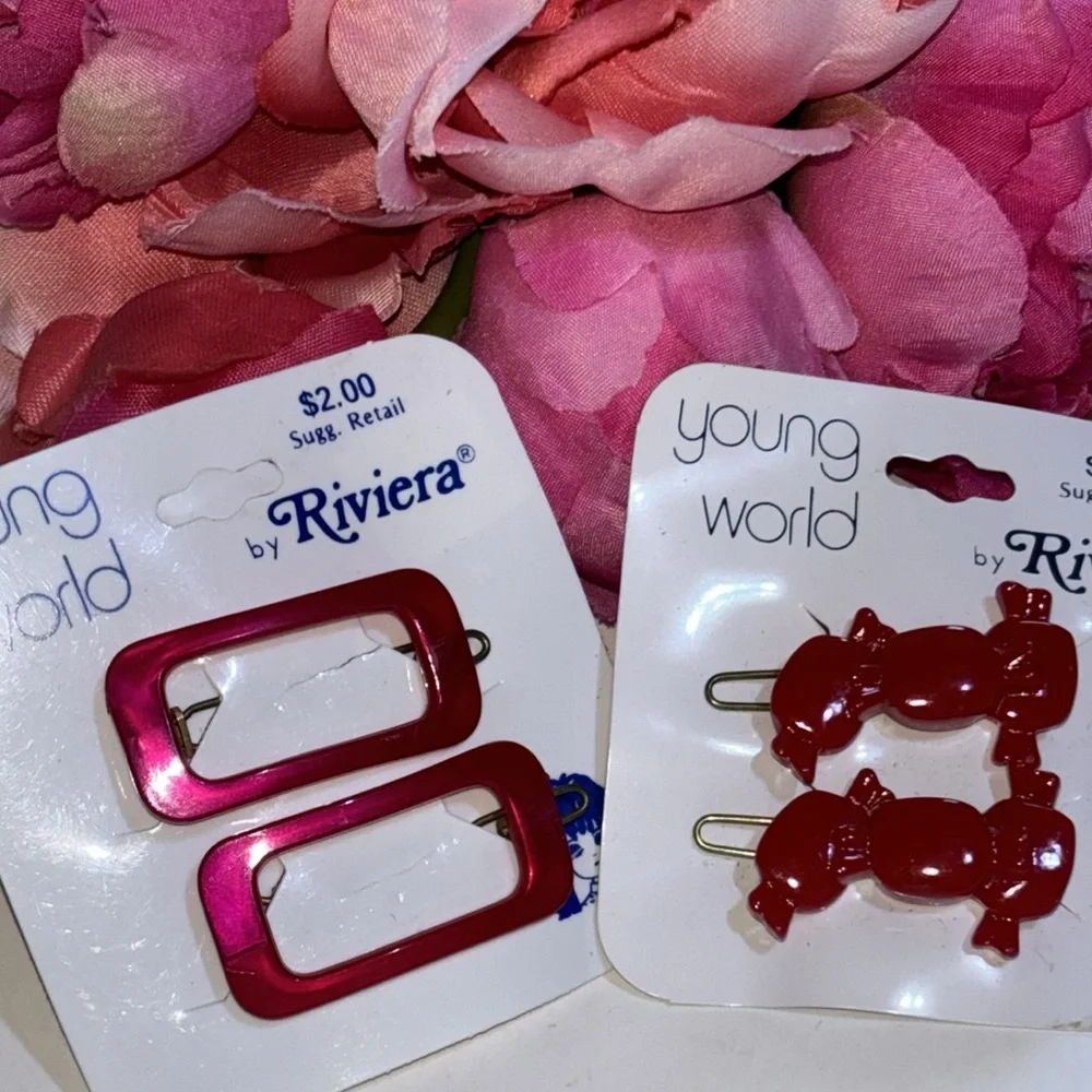 Young World Barrettes Set of Two new old Stock 1980s Girls Plastic Barrettes