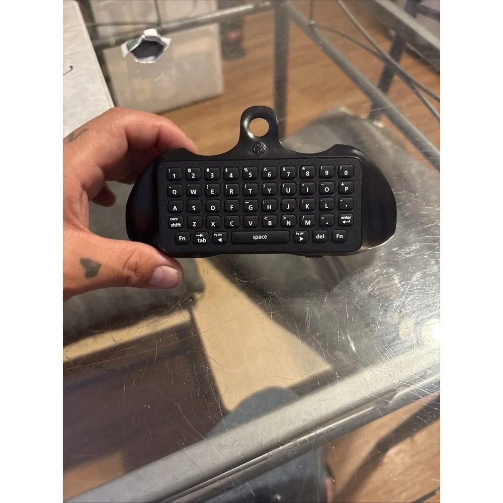 Collective Minds PS4 Chat Boost Wireless Keypad Controller Keyboard CM00080