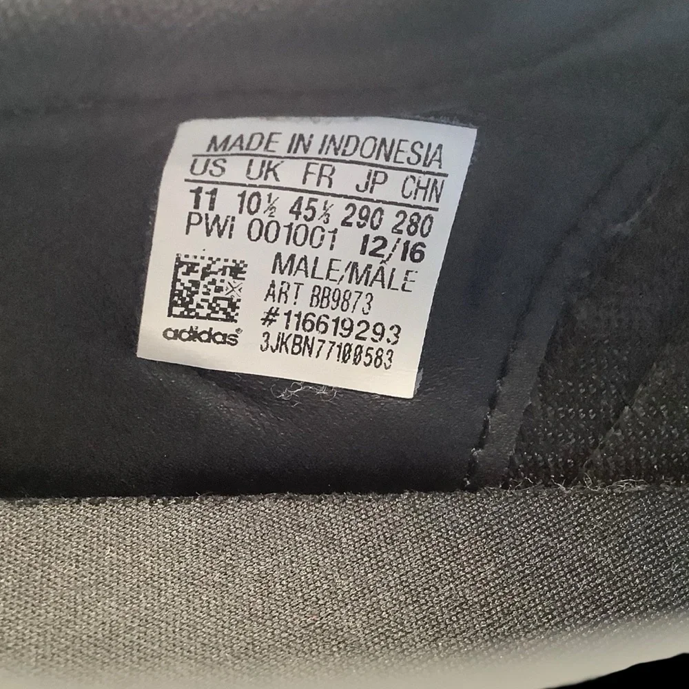 adidas comfortable no sneakers