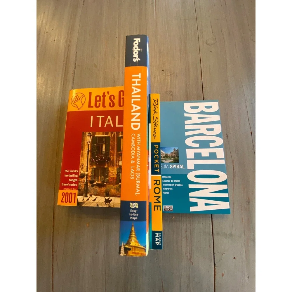 Lot of‎ 4 Travel Guidebooks Italy Barcelona Thailand Rome