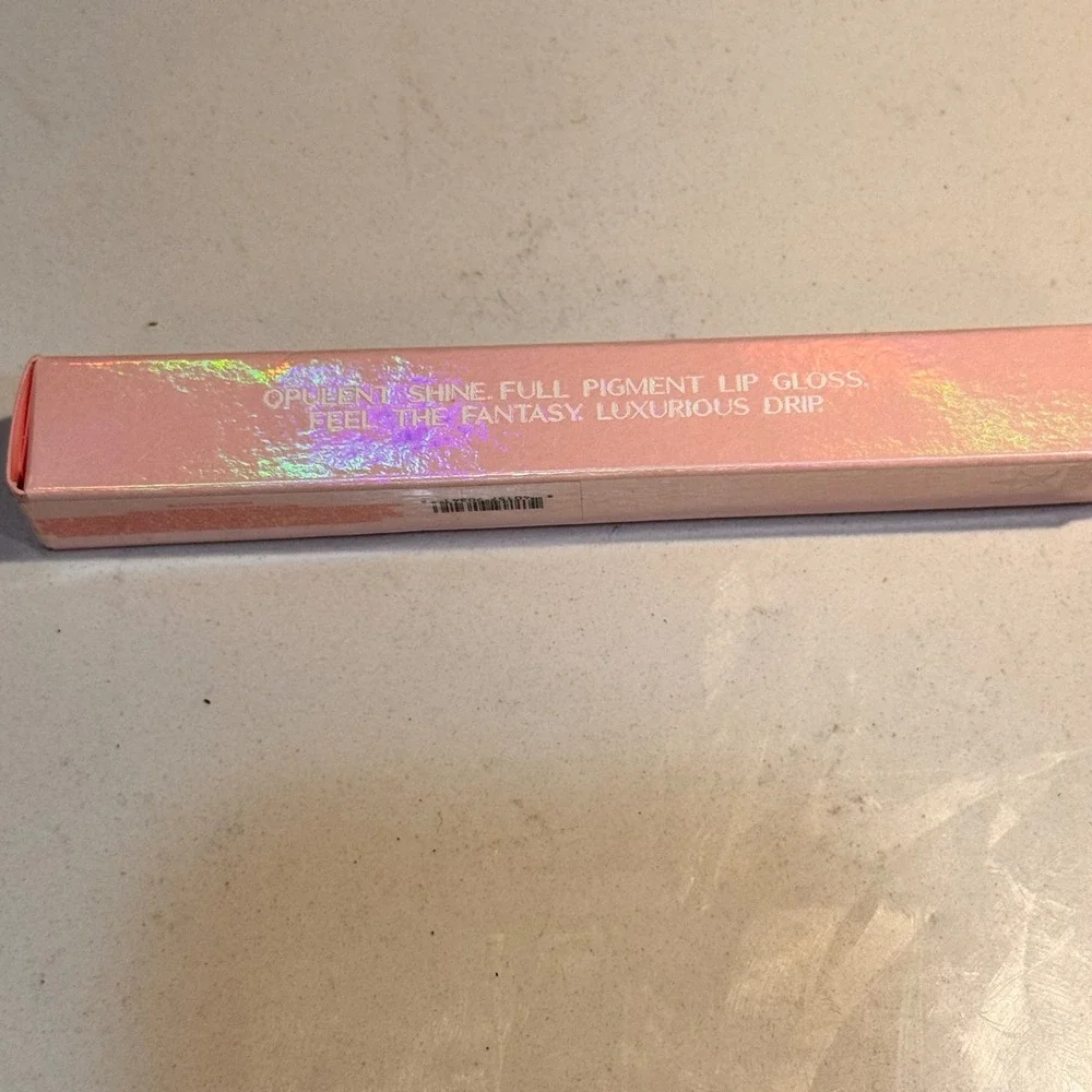 Jeffree Star unleash opulent