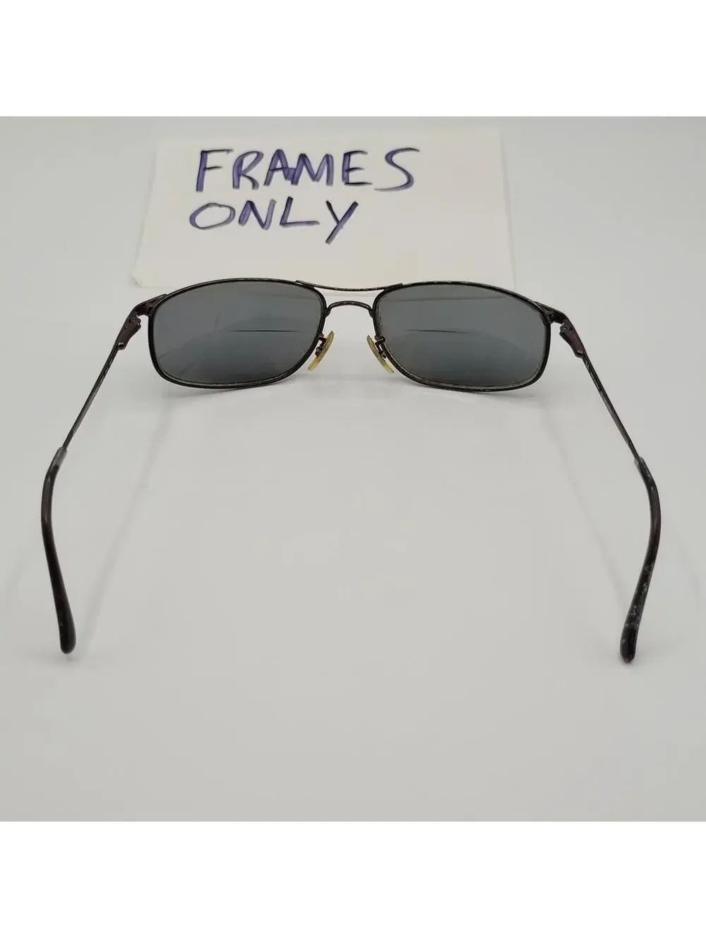 Ray-Ban product pair